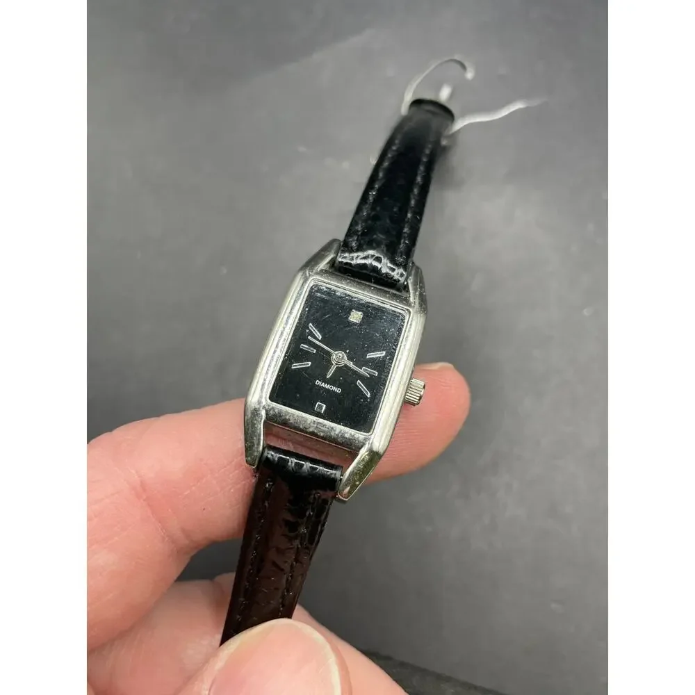 Vintage Diamond FMDKH313 Tank Watch Silver Tone Black Leather Band Japan Movt